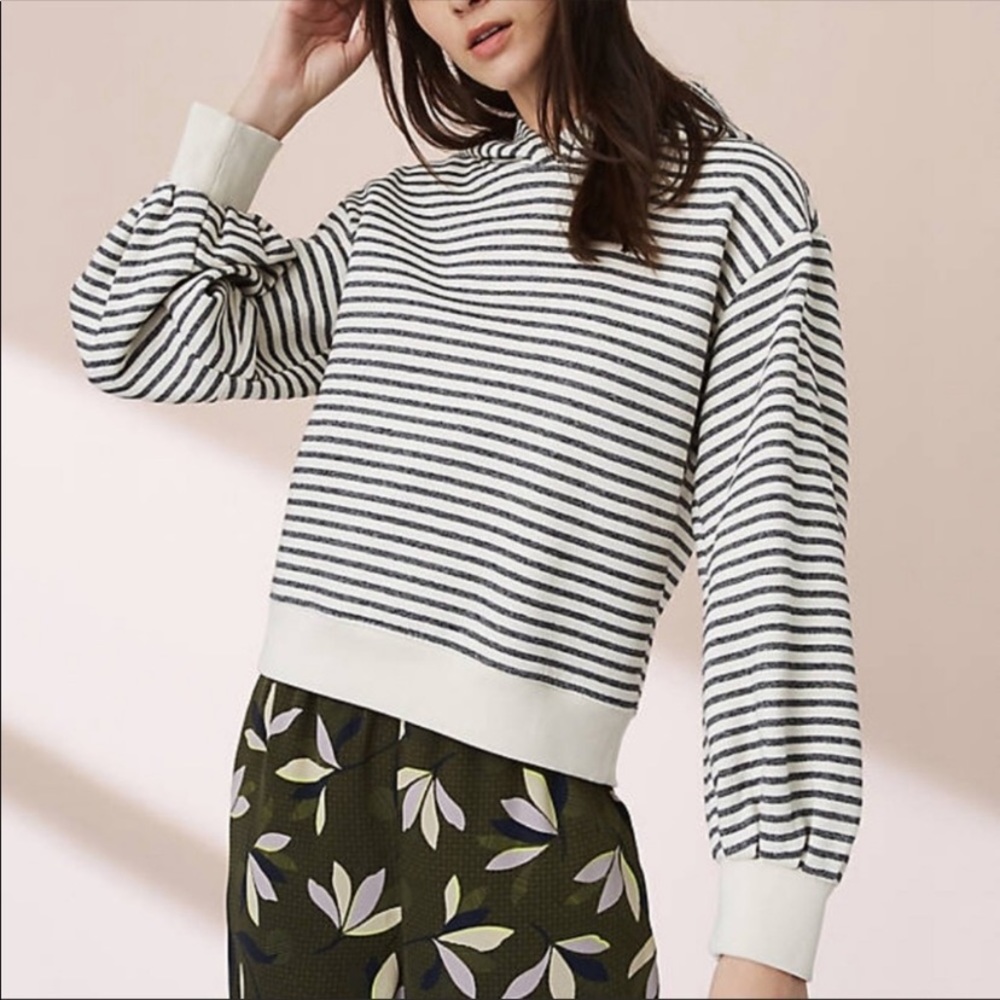 Lou & Grey grey & cream soft striped balloon sleeve pullover hooded sweatshirt